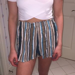 Urban Outfitters Shorts Size Medium